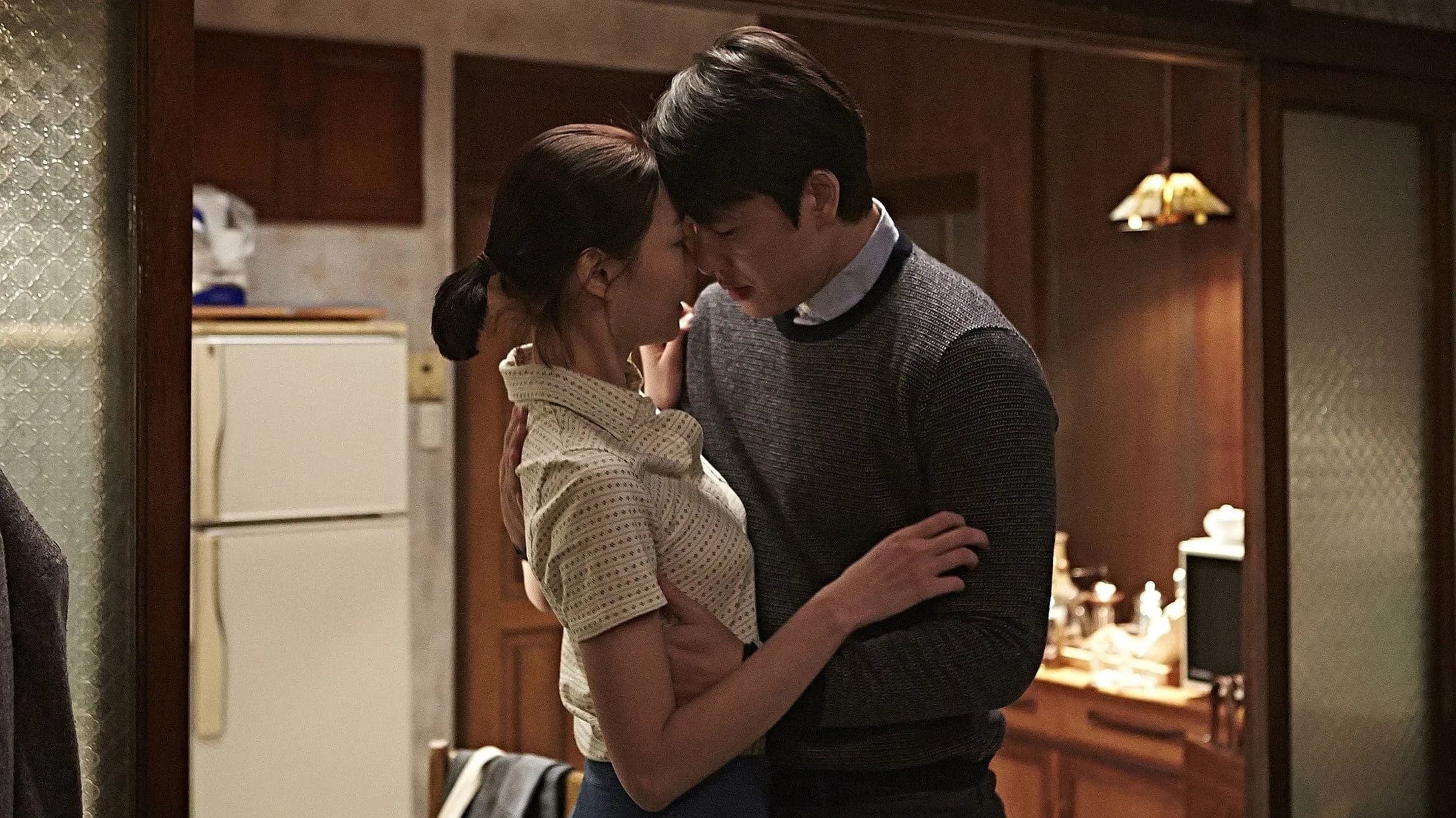 A verdadeira história por trás do sucesso de Scarlet Innocence (2014)